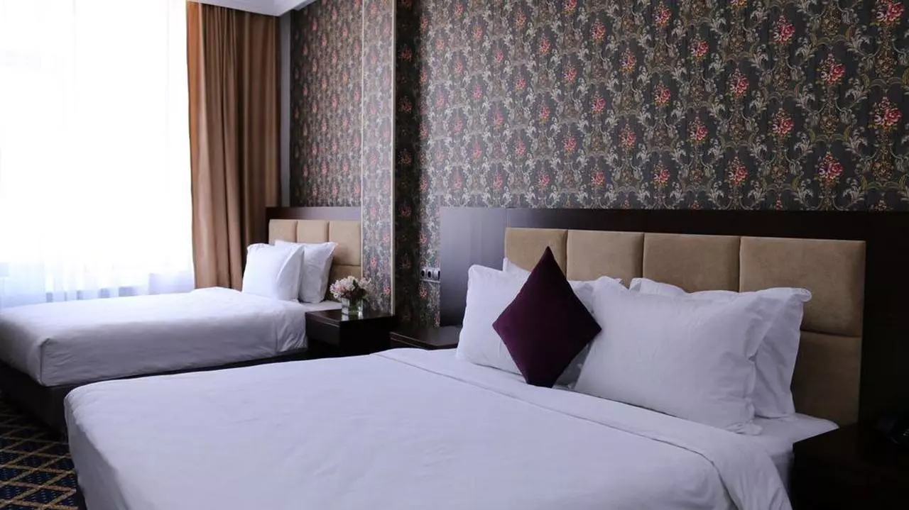 CORNICHE_SHABAVIZPARVAZ (8).jpg